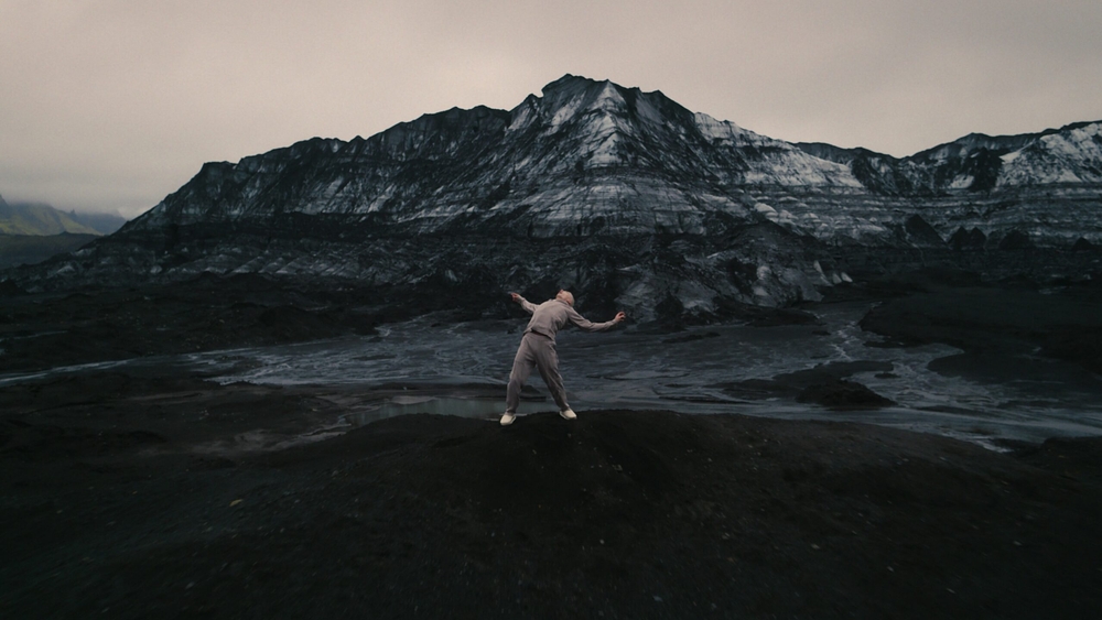 Saul Nash – Juxtaposition